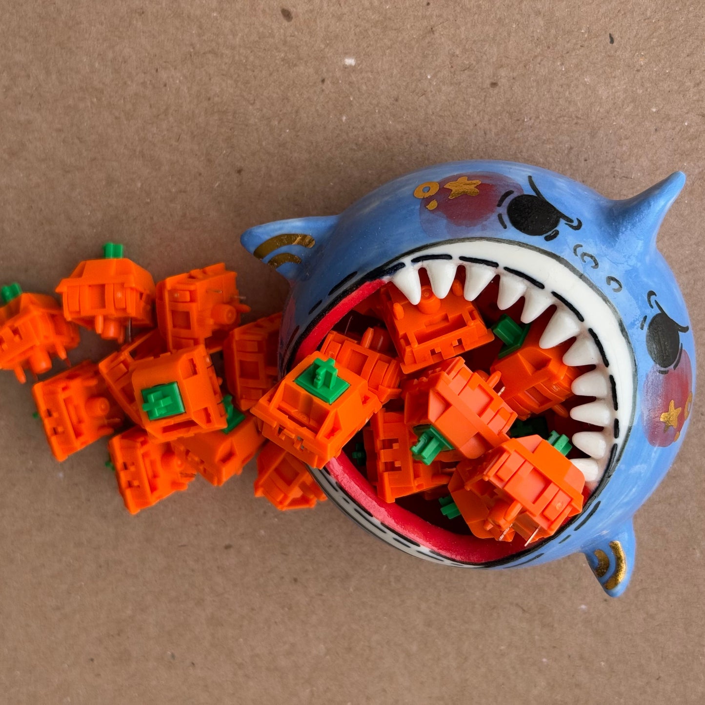 Sharkeys x KeyGeek POMkin Switch